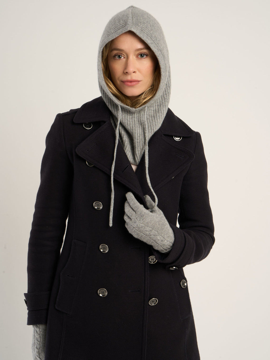 Cagoule côtelée mixte, en cachemire gris moyen  – vue de face