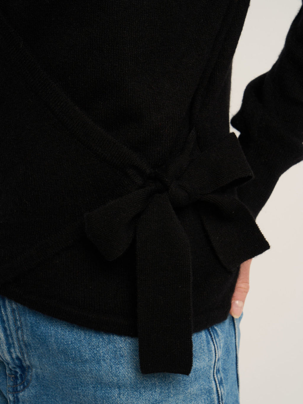 Gilet cache cœur pour femme, en cachemire noir  – vue de détail