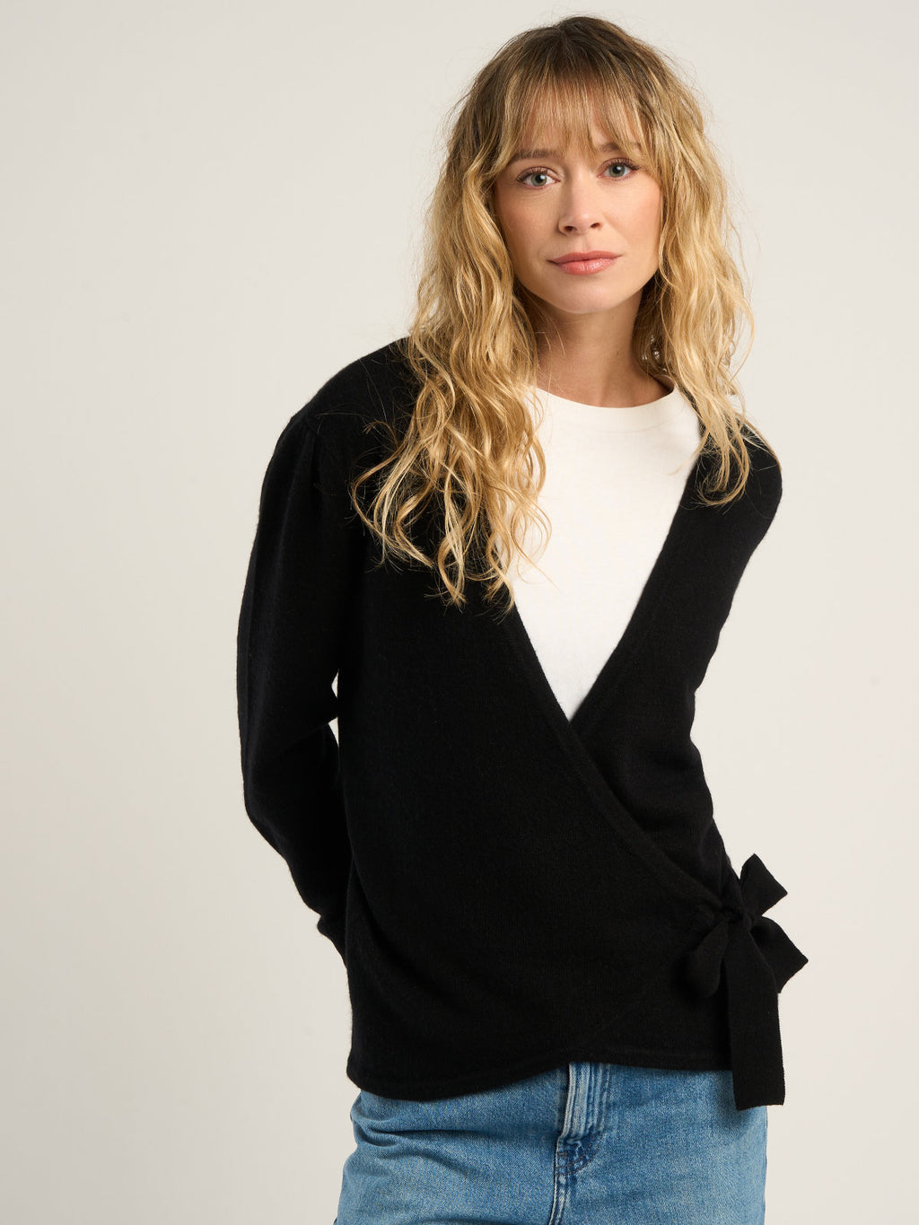 Gilet cache cœur pour femme, en cachemire noir  – vue de face