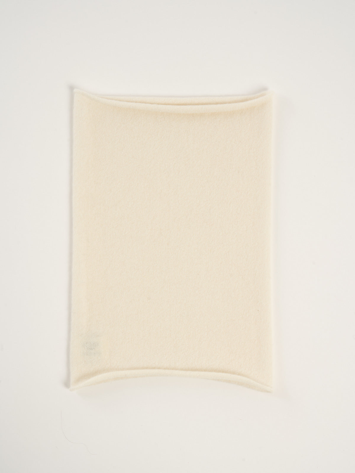 Tour de cou snoood pour femme, en cachemire blanc  – vue de dessus